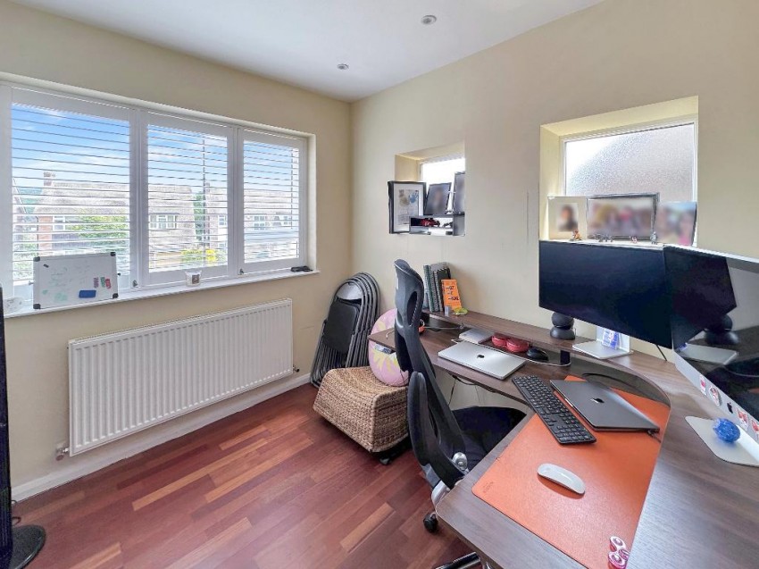 Images for Ellenbridge Way, South Croydon