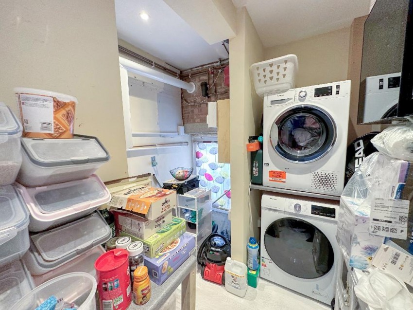 Images for Ellenbridge Way, South Croydon
