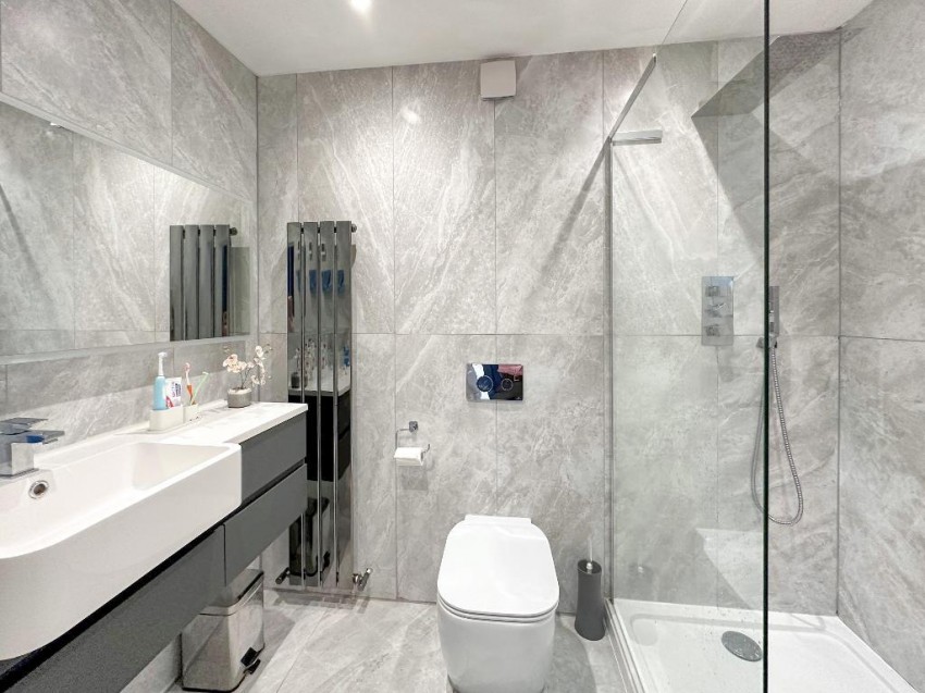 Images for Ellenbridge Way, South Croydon