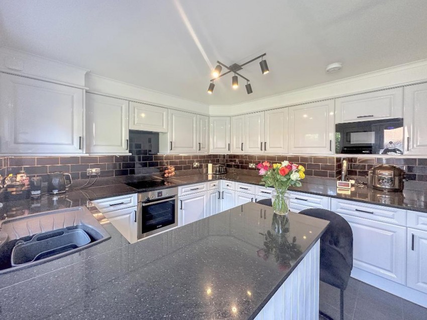 Images for Mead Way, Warlingham