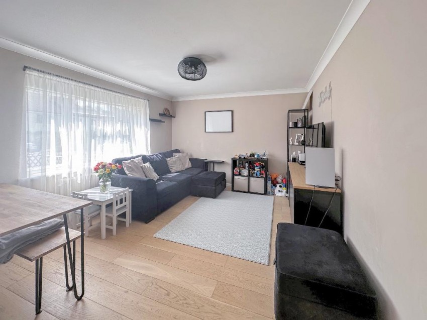 Images for Meadway, Warlingham