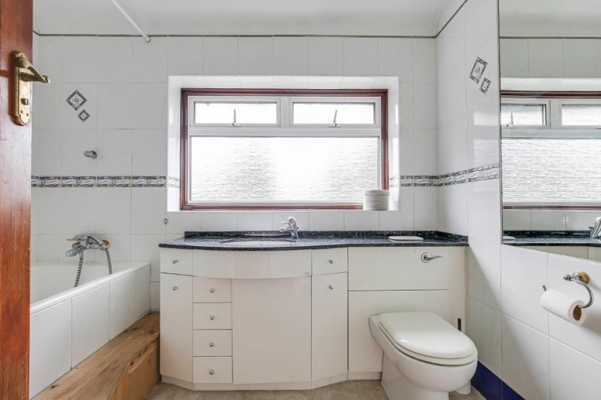 Images for Arundel Avenue, Sanderstead