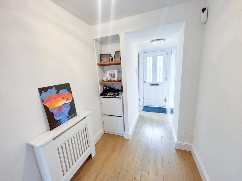 Images for Viney Bank, South Croydon