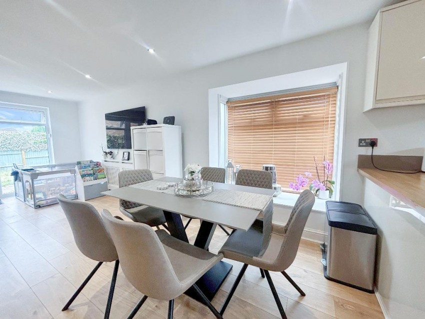Images for Viney Bank, South Croydon