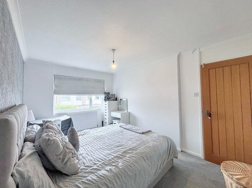 Images for Viney Bank, South Croydon