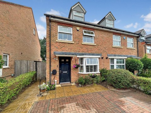 View Full Details for White Hill Close, Caterham