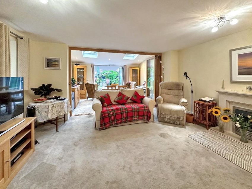 Images for White Hill Close, Caterham
