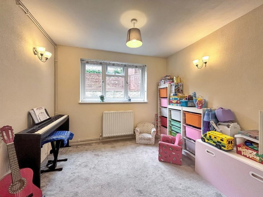 Images for Nightingale Road, South Croydon