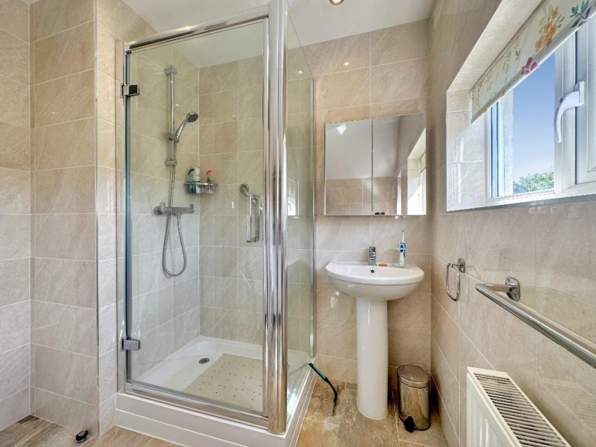 Images for Crewes Avenue, Warlingham