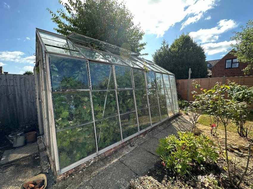 Images for Crewes Avenue, Warlingham