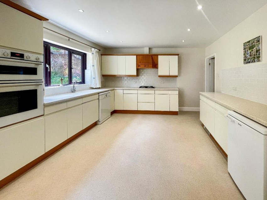 Images for Sanderstead, South Croydon