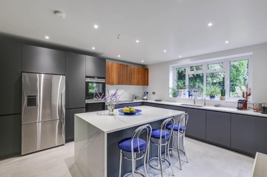 Images for Briton Hill Road, Sanderstead