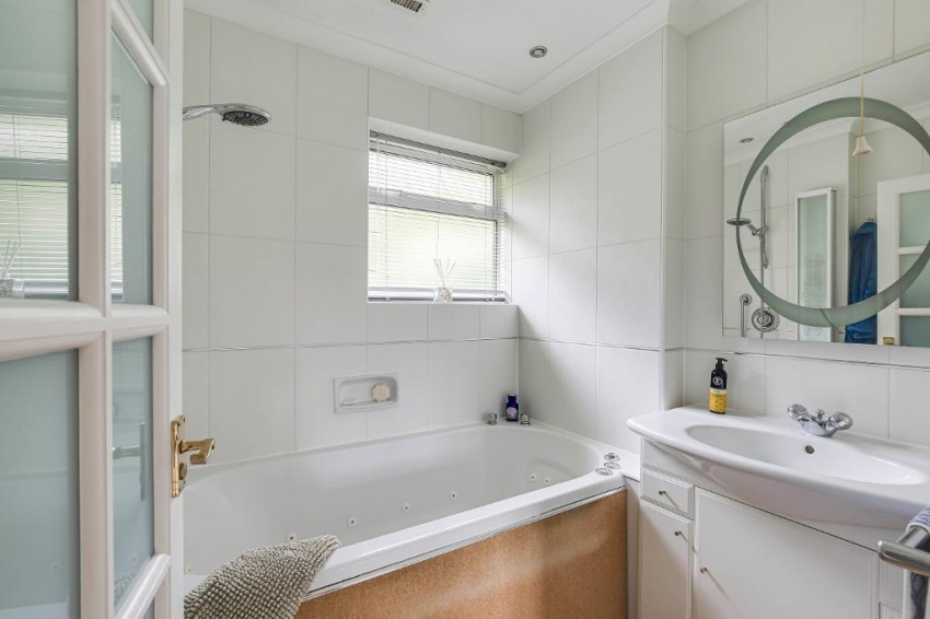 Images for Court Farm Road, Warlingham