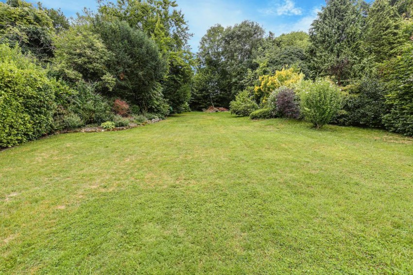 Images for Court Farm Road, Warlingham