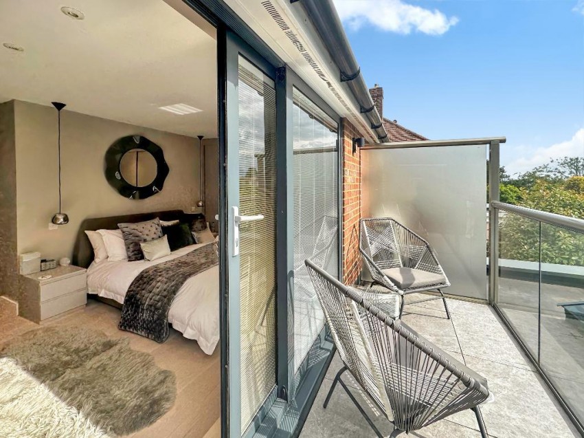 Images for Blenheim Gardens, Sanderstead