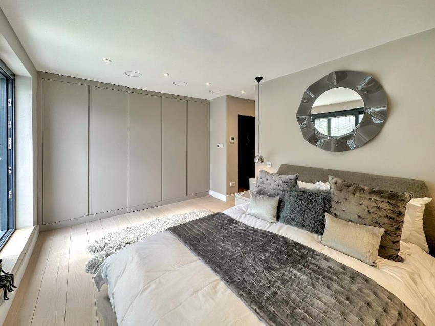 Images for Blenheim Gardens, Sanderstead