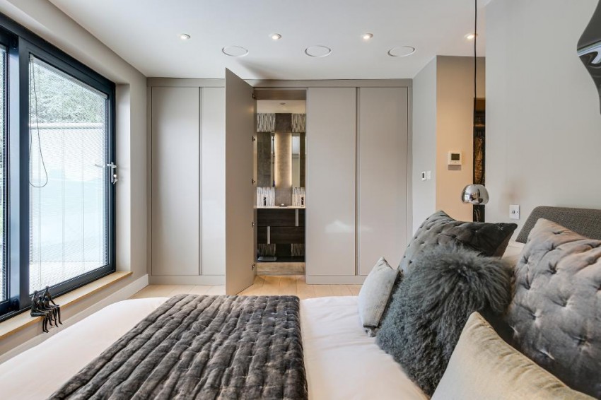 Images for Blenheim Gardens, Sanderstead
