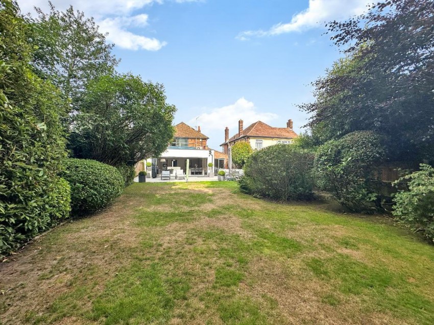 Images for Blenheim Gardens, Sanderstead