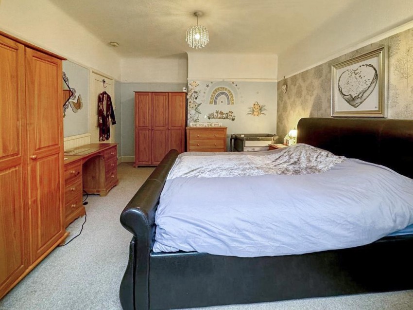 Images for Mayfield Road, South Croydon