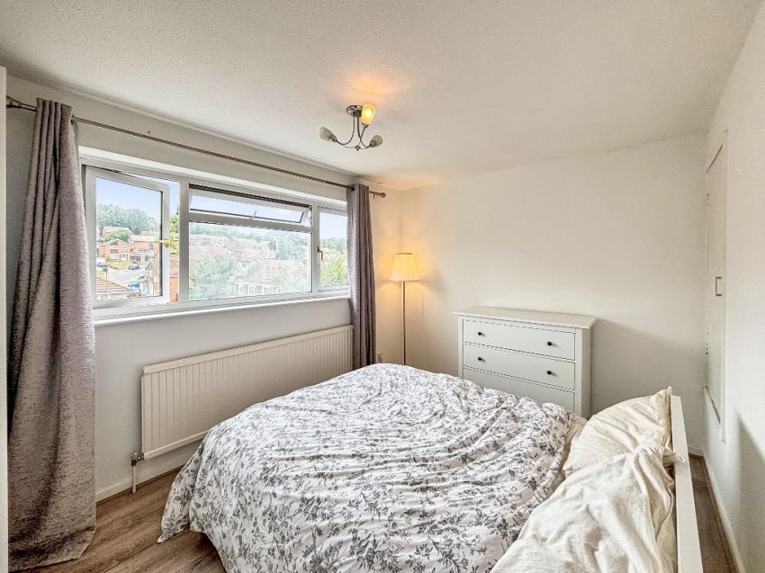 Images for Quail Gardens, South Croydon