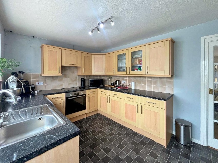 Images for Quail Gardens, South Croydon