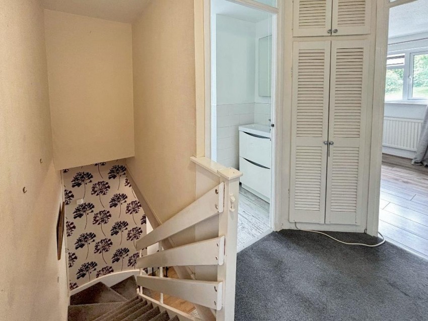 Images for Quail Gardens, South Croydon