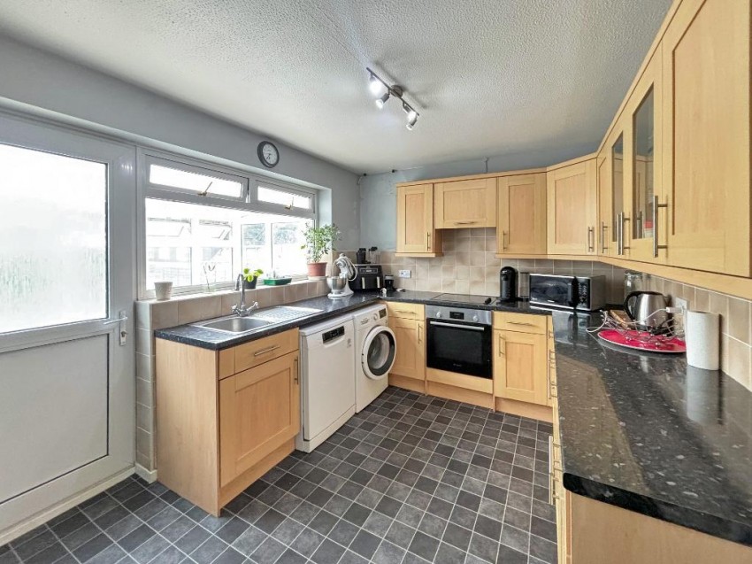 Images for Quail Gardens, South Croydon