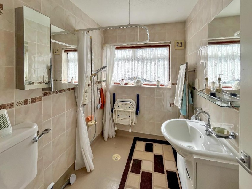 Images for Courtwood Lane, Selsdon