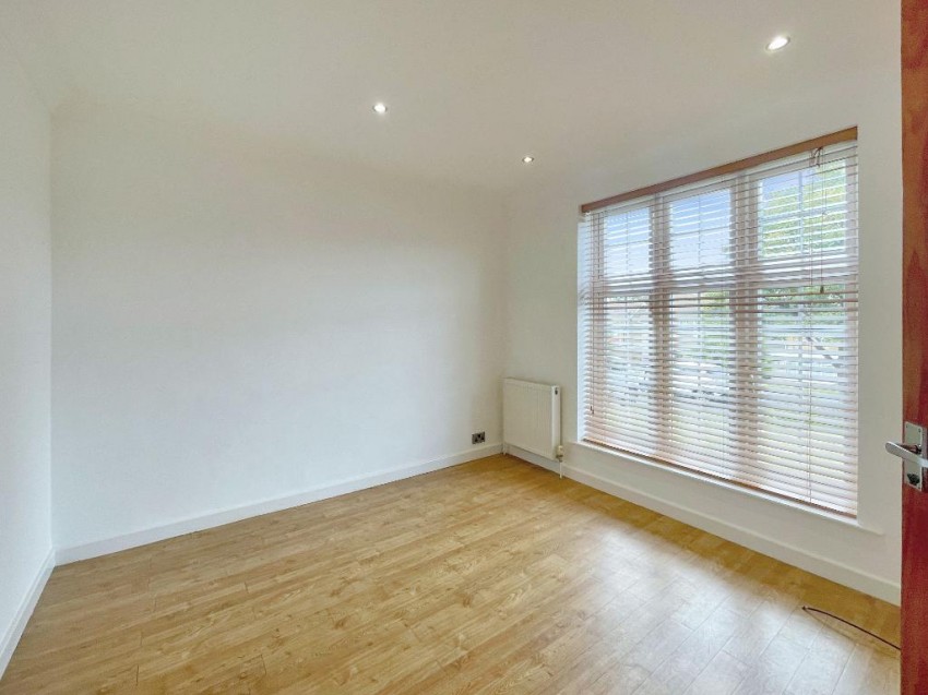 Images for Barnfield Road, Sanderstead