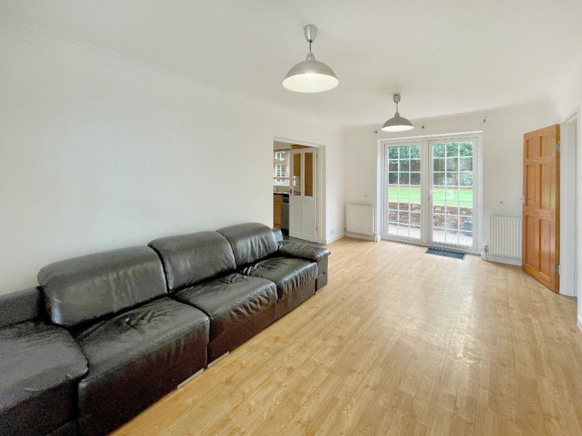 Images for Barnfield Road, Sanderstead