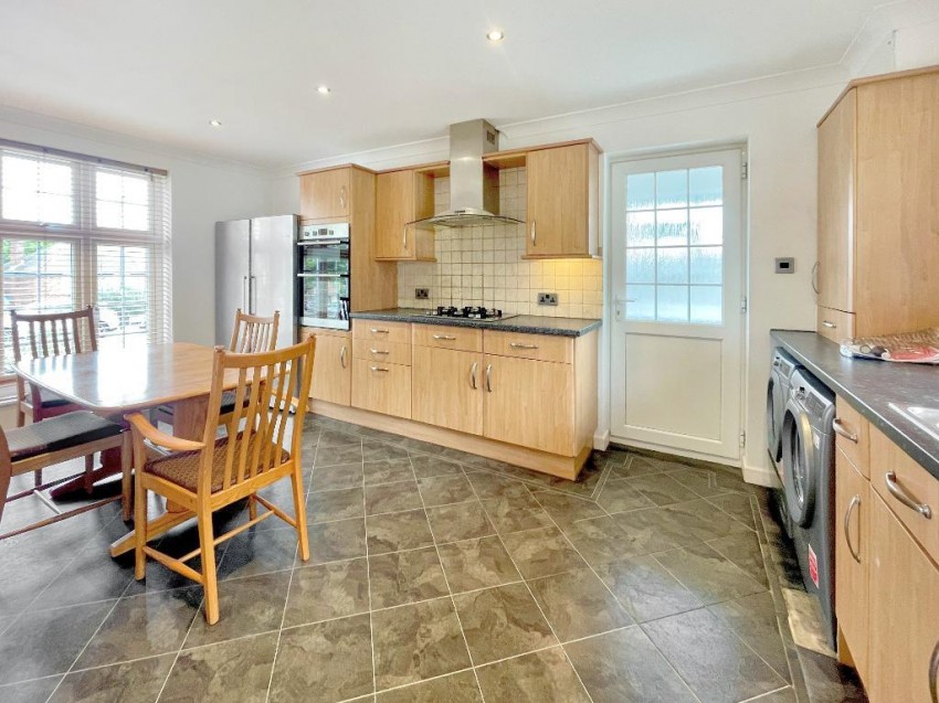 Images for Barnfield Road, Sanderstead