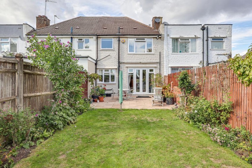 Images for Benhurst Gardens, South Croydon