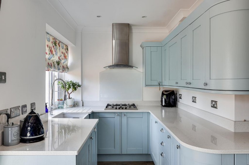 Images for Benhurst Gardens, South Croydon