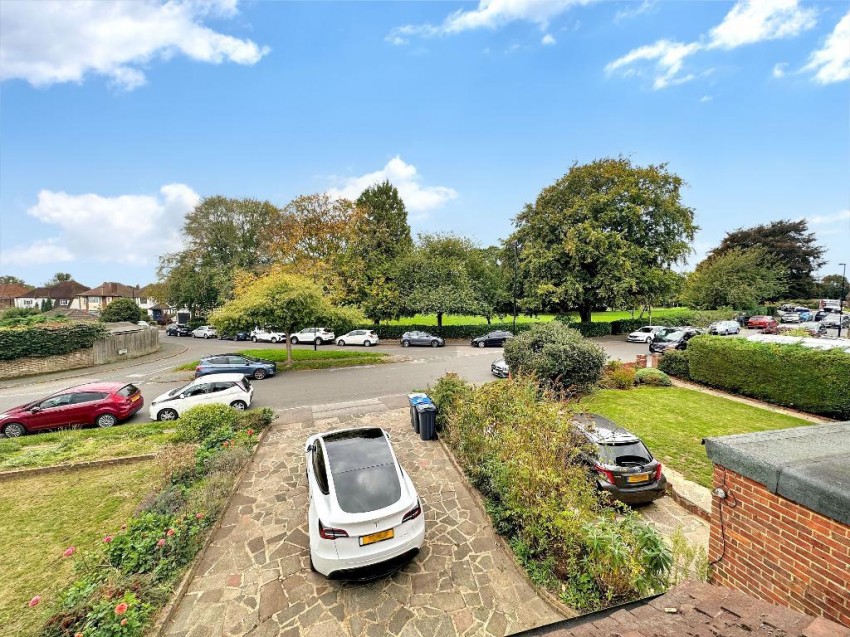 Images for Onslow Gardens, Sanderstead