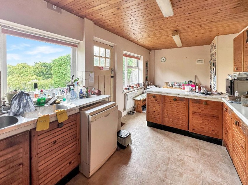 Images for Sanderstead, South Croydon