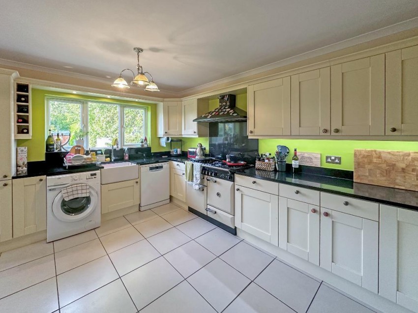 Images for Blacksmiths Hill, Sanderstead