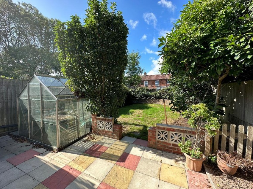 Images for Kings Walk, Sanderstead