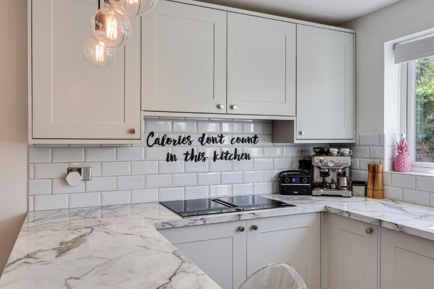 Images for Hillbury Close, Warlingham
