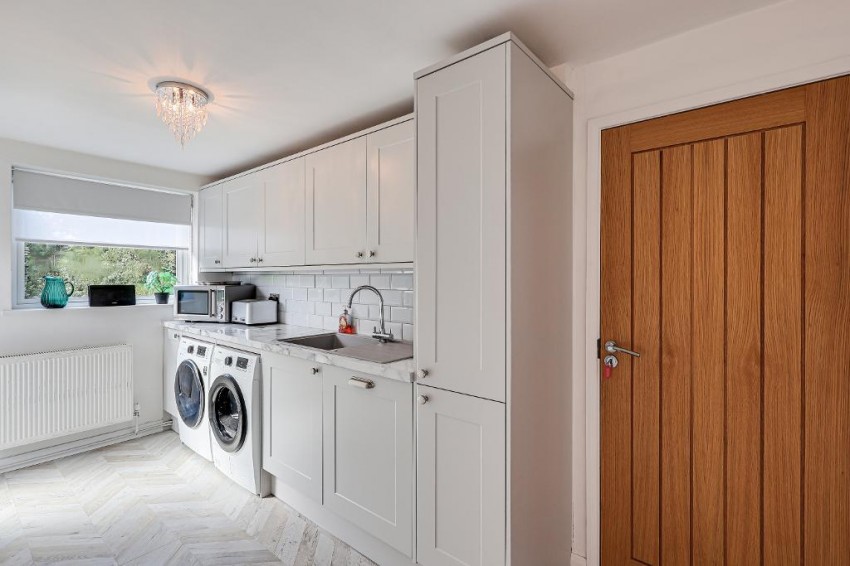 Images for Hillbury Close, Warlingham