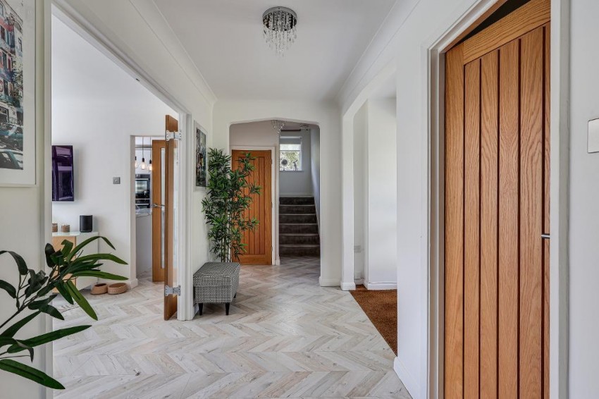 Images for Hillbury Close, Warlingham