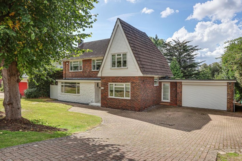 Images for Hillbury Close, Warlingham