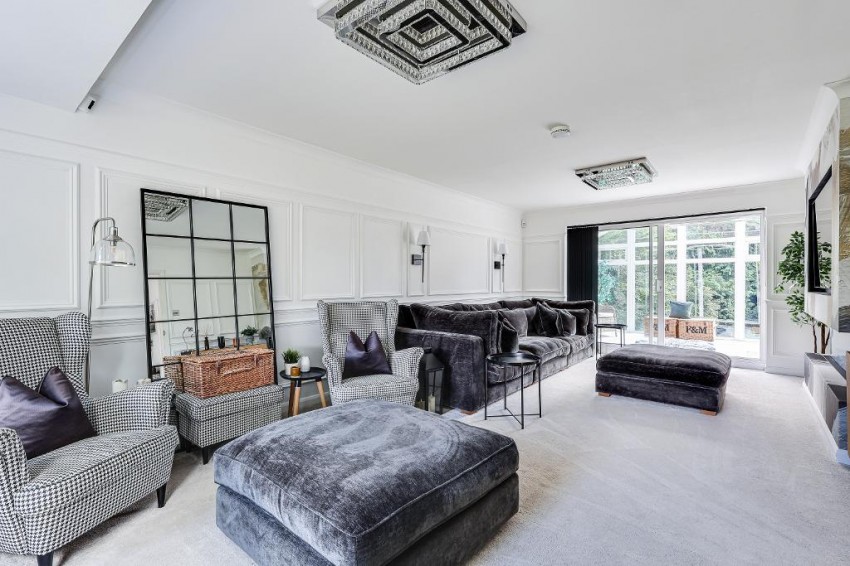 Images for Hillbury Close, Warlingham