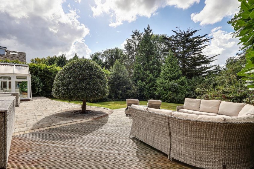 Images for Hillbury Close, Warlingham