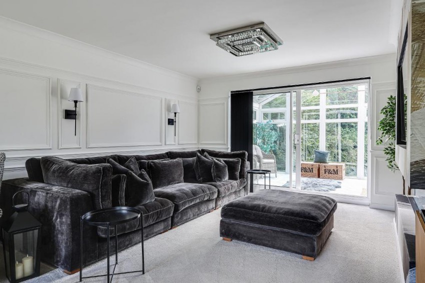 Images for Hillbury Close, Warlingham