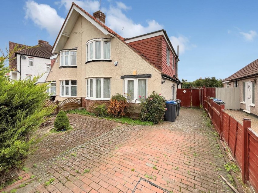 Images for Kingsway Avenue, South Croydon