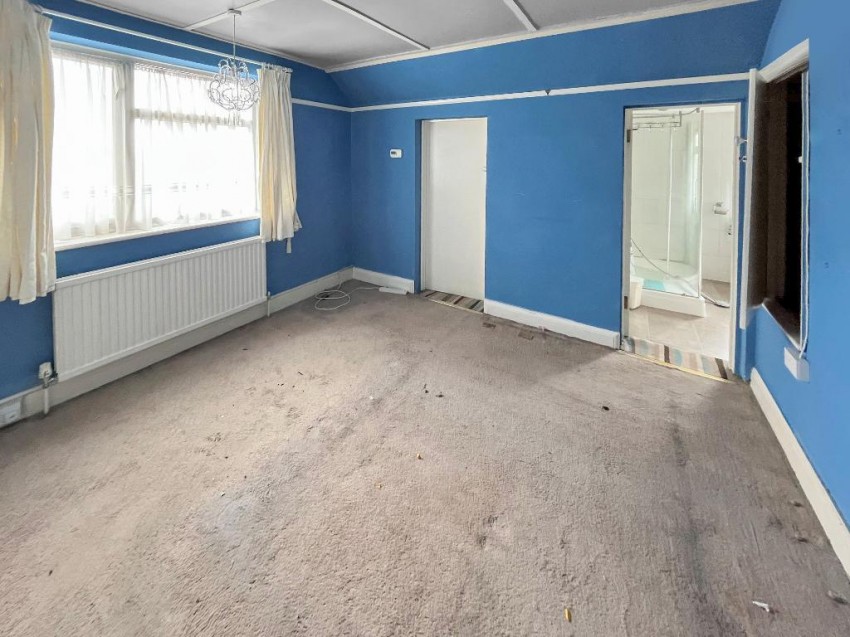 Images for Kingsway Avenue, South Croydon