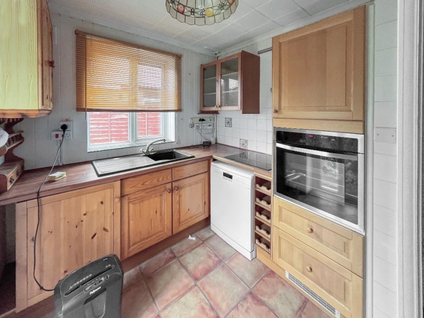 Images for Kingsway Avenue, South Croydon