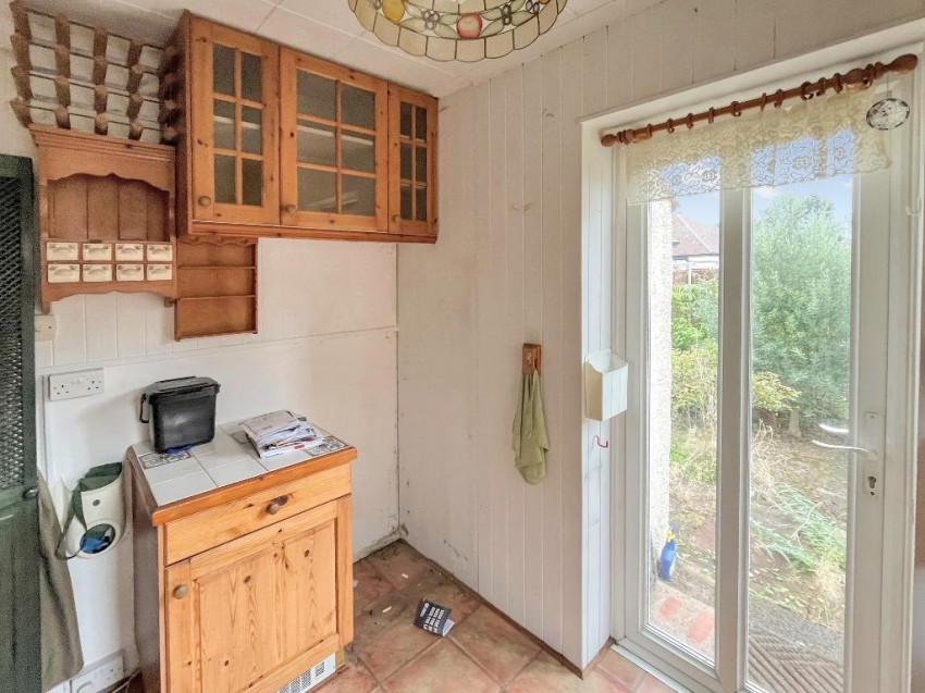 Images for Kingsway Avenue, South Croydon