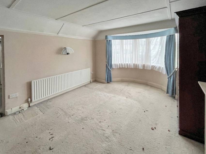 Images for Kingsway Avenue, South Croydon