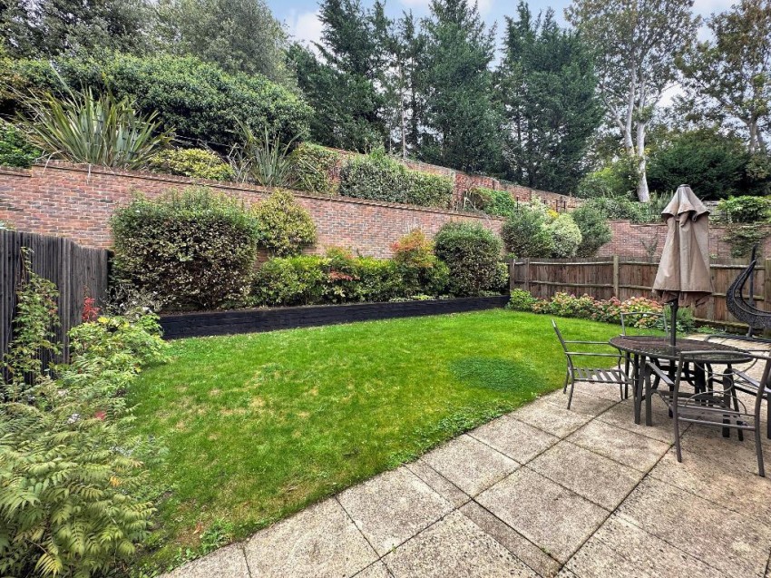 Images for Hurnford Close, Sanderstead